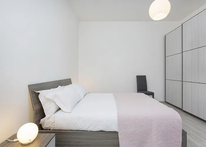 Lejlighed Contemporary In Sturla By Wonderful Italy *
