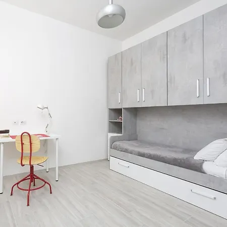 Daire Contemporary In Sturla By Wonderful Italy Cenova